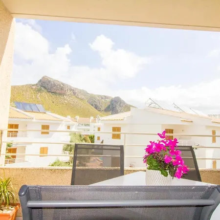 Beautiful Recently Renovated With Wifi And A C *