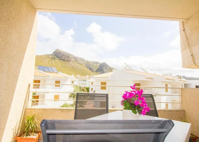 Beautiful Recently Renovated With Wifi And A C *