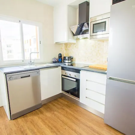 Beautiful Recently Renovated With Wifi And A C Lejlighed